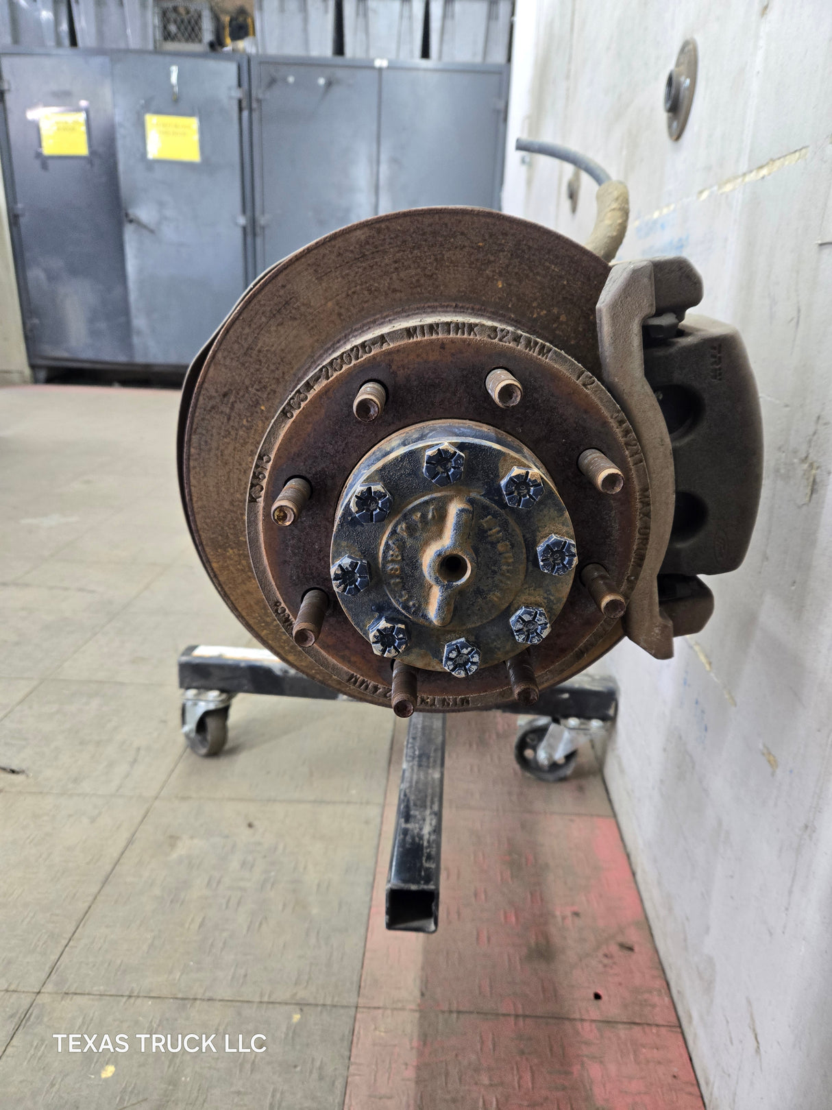 2008-2010 Ford Super Duty F250 F350 SRW Rear Axle 3.55 Gear Ratio 182k miles