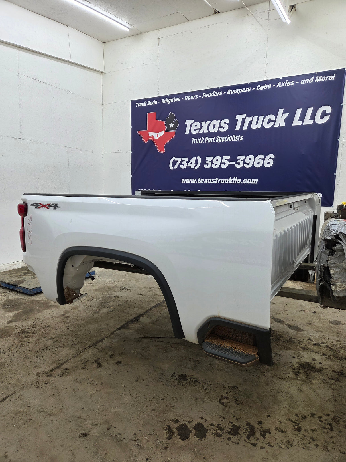 2019-2025 Chevrolet Silverado 2500 3500 HD 6' 6" Short Truck Bed