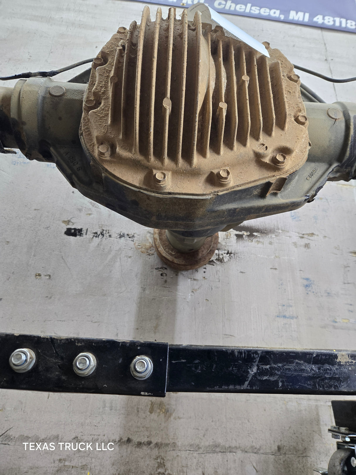 2008-2010 Ford Super Duty F250 F350 SRW Rear Axle 3.55 Gear Ratio 182k miles