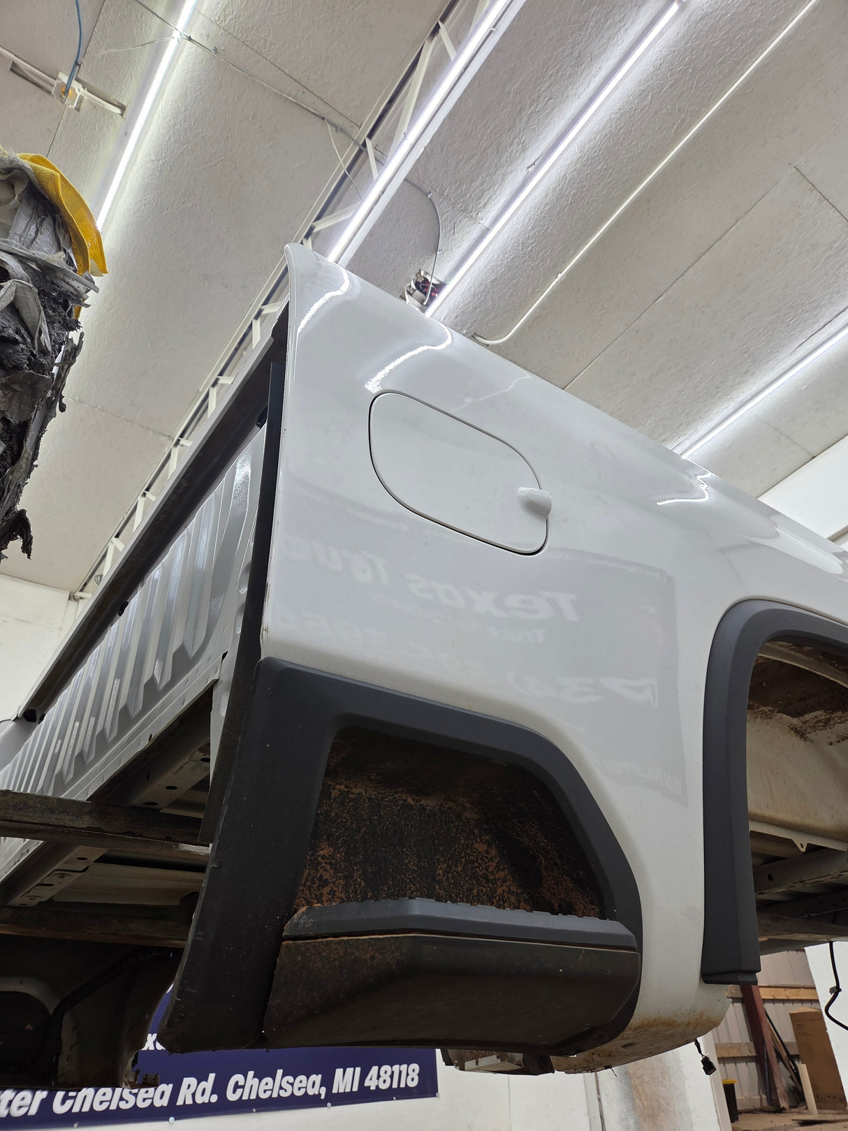 2019-2025 Chevrolet Silverado 2500 3500 HD 6' 6" Short Truck Bed