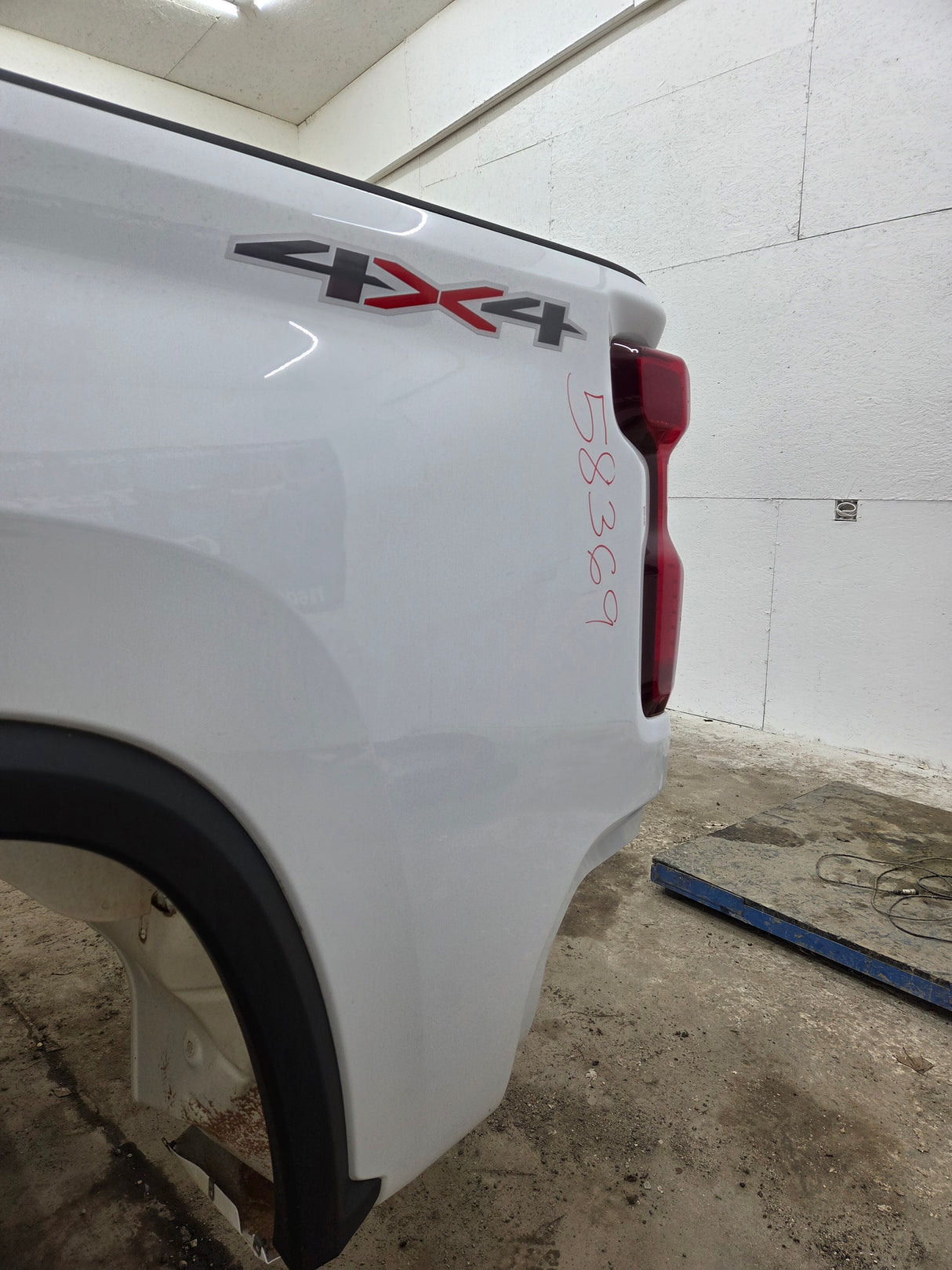 2019-2025 Chevrolet Silverado 2500 3500 HD 6' 6" Short Truck Bed