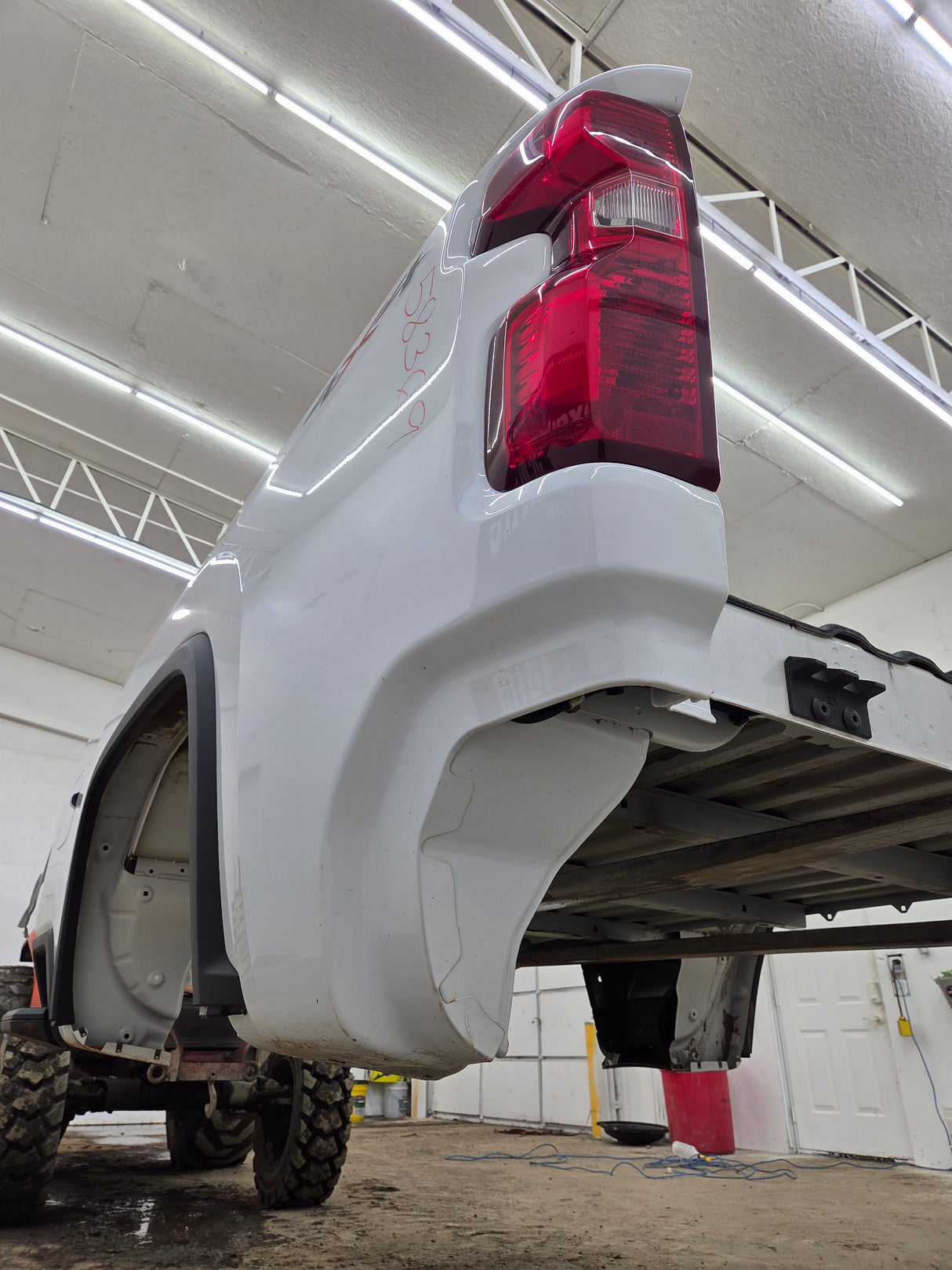 2019-2025 Chevrolet Silverado 2500 3500 HD 6' 6" Short Truck Bed