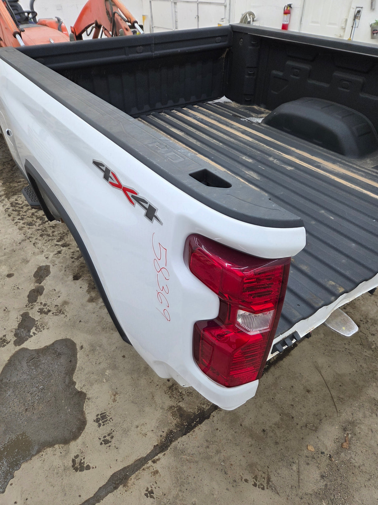 2019-2025 Chevrolet Silverado 2500 3500 HD 6' 6" Short Truck Bed