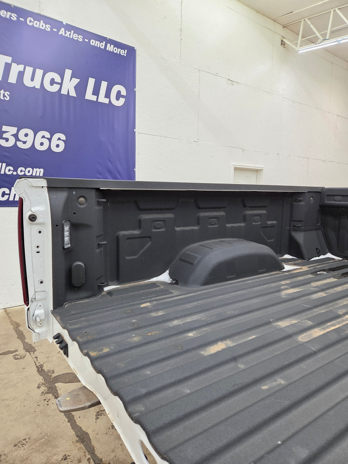2019-2025 Chevrolet Silverado 2500 3500 HD 6' 6" Short Truck Bed