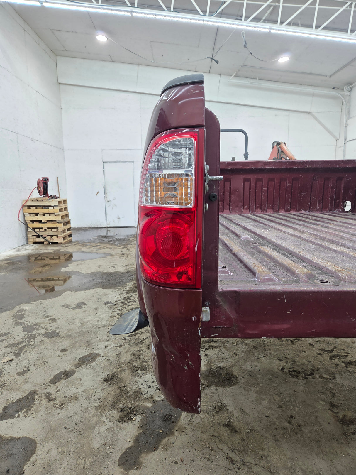 1999-2006 Toyota Tundra Short Bed 6' 5" Truck Bed