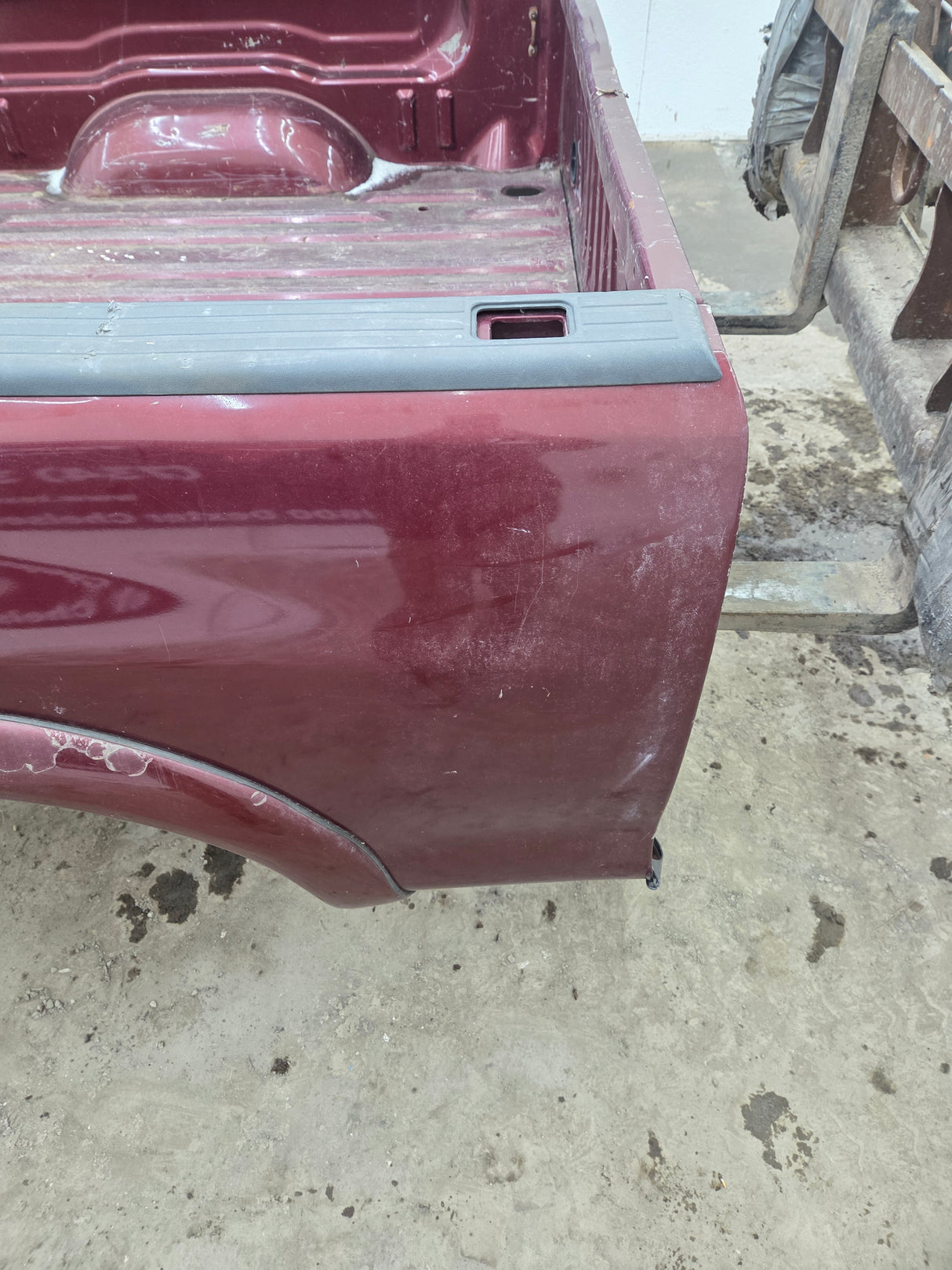 1999-2006 Toyota Tundra Short Bed 6' 5" Truck Bed