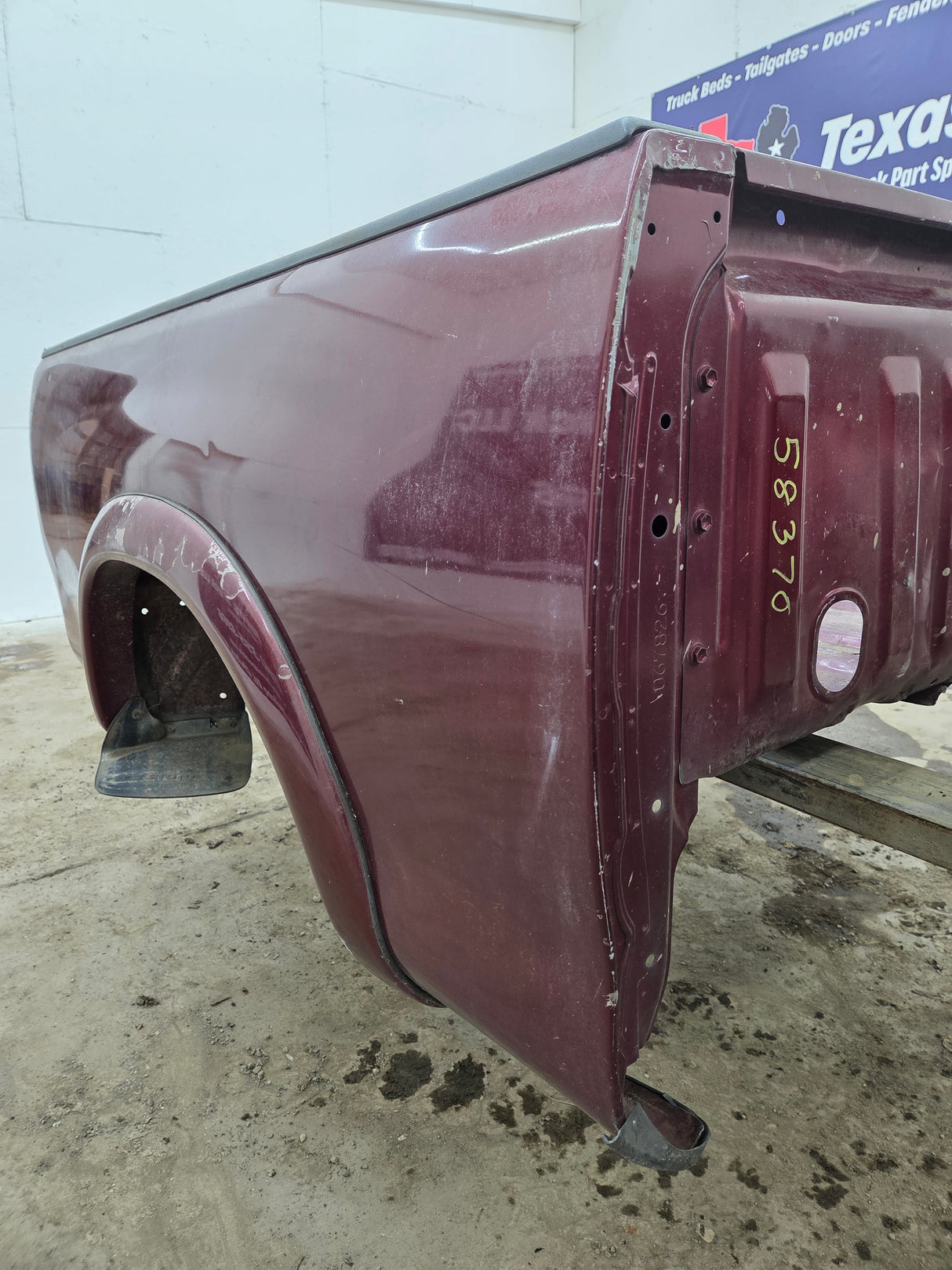1999-2006 Toyota Tundra Short Bed 6' 5" Truck Bed
