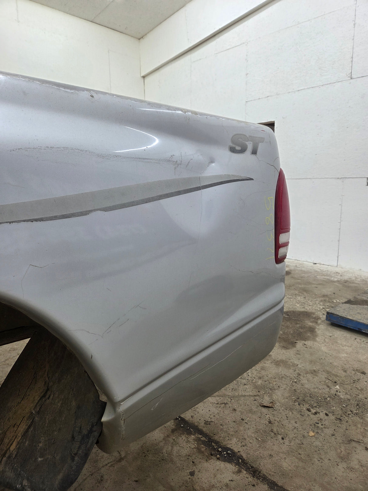 1997-2004 Dodge Dakota 2nd Gen Long Bed