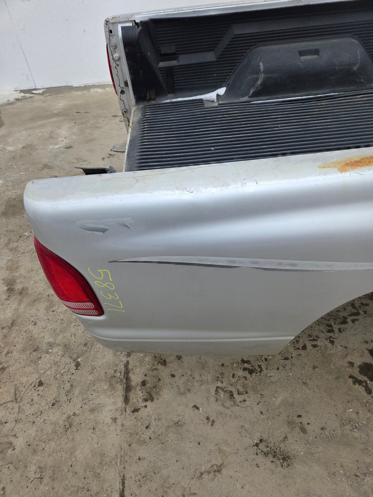 1997-2004 Dodge Dakota 2nd Gen Long Bed