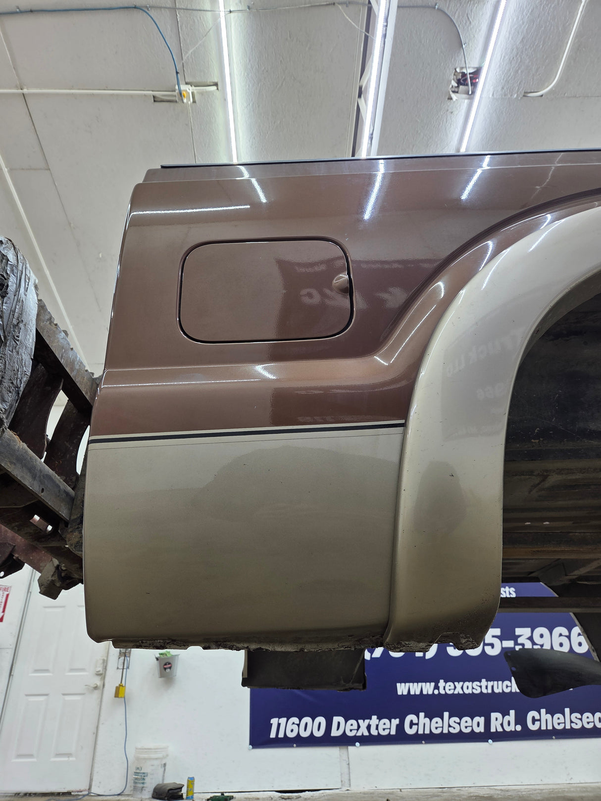 2011-2016 Ford F250 F350 Super Duty 6' 9" Short Truck Bed