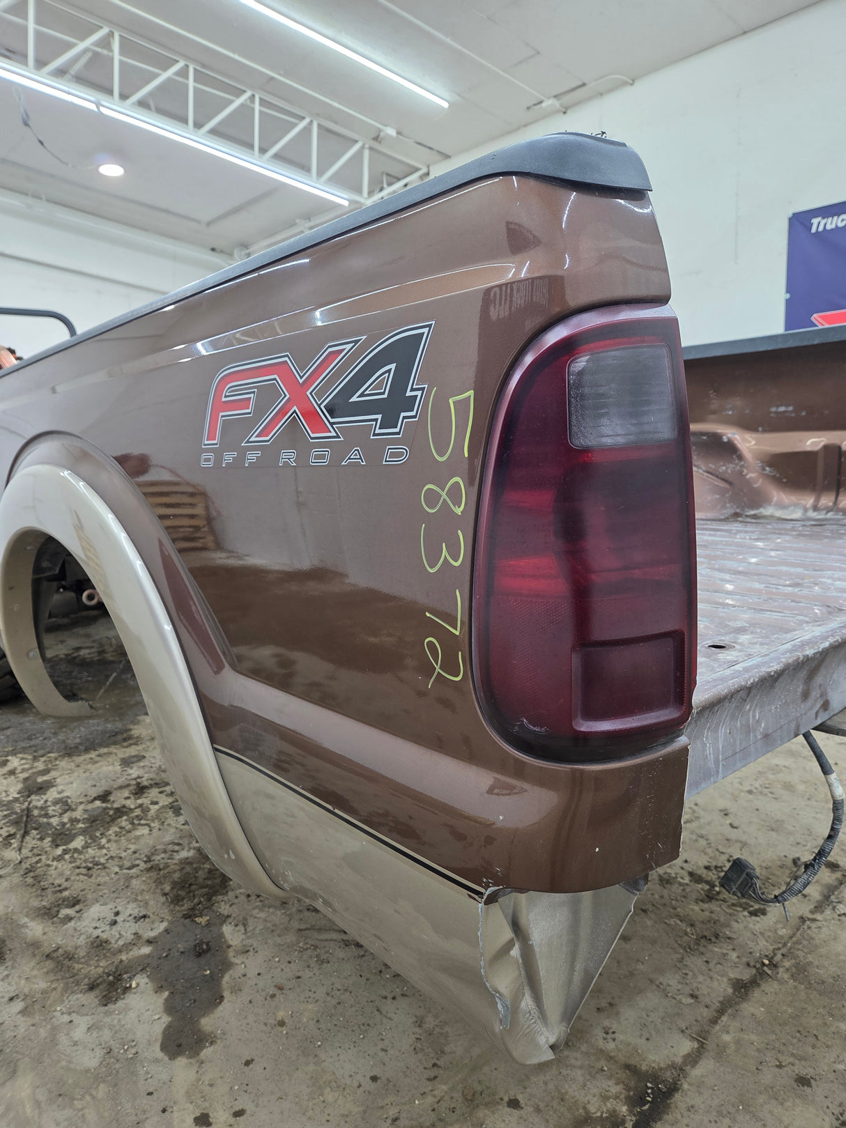 2011-2016 Ford F250 F350 Super Duty 6' 9" Short Truck Bed