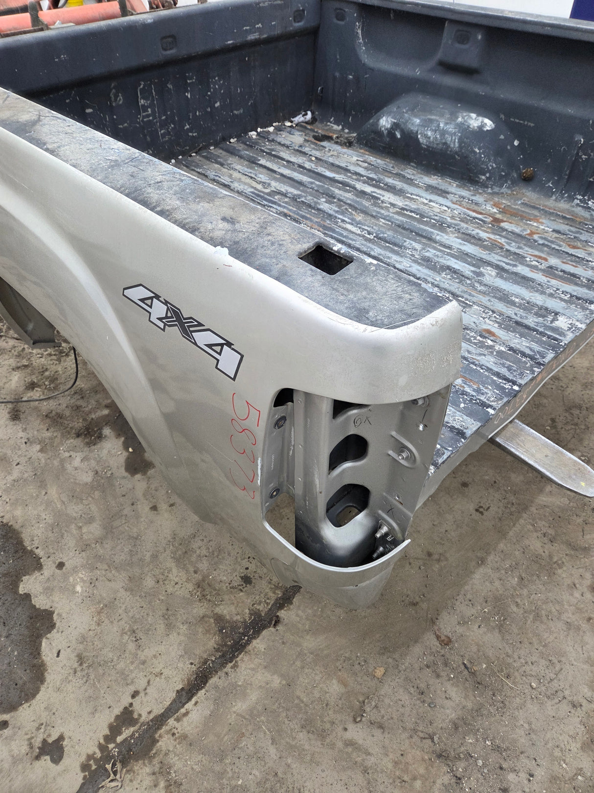 2007-2013 GMC Sierra 1500 5' 8" Short Truck Bed