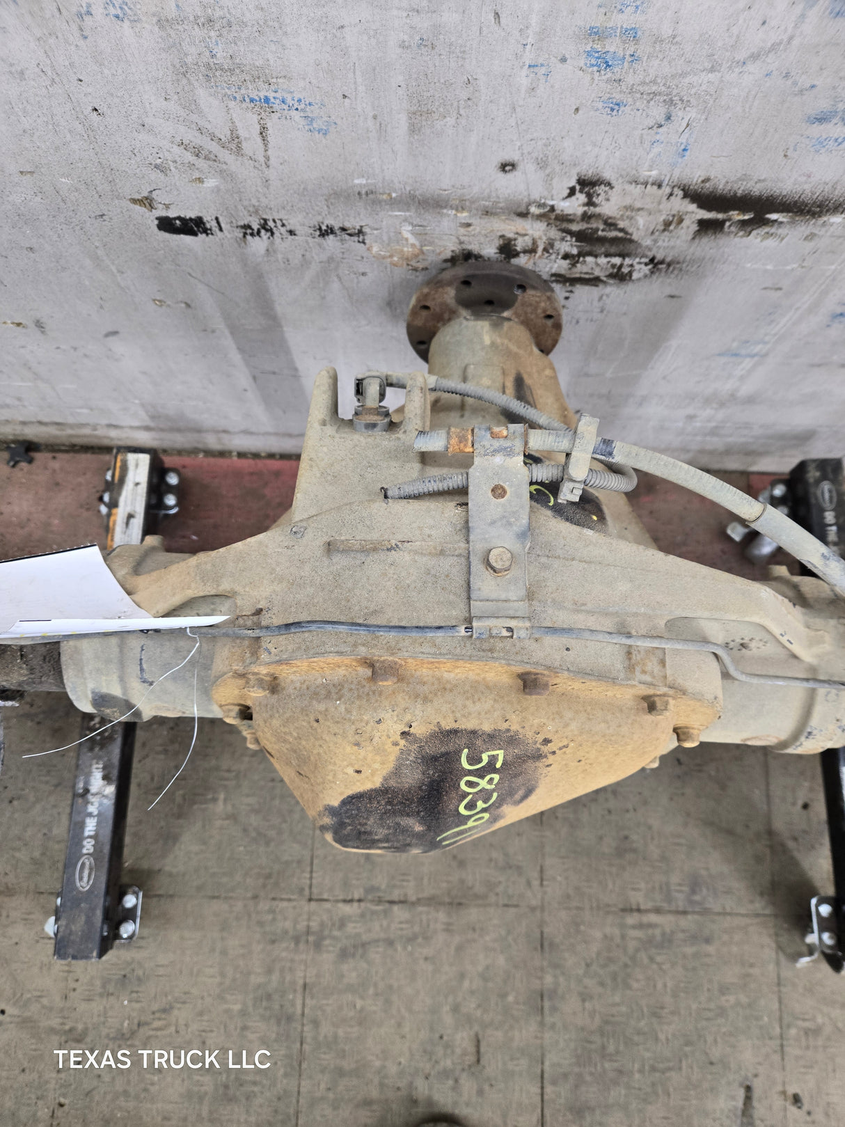2005-2007 Ford Super Duty F250 F350 SRW Rear Axle 3.73 Gear Ratio