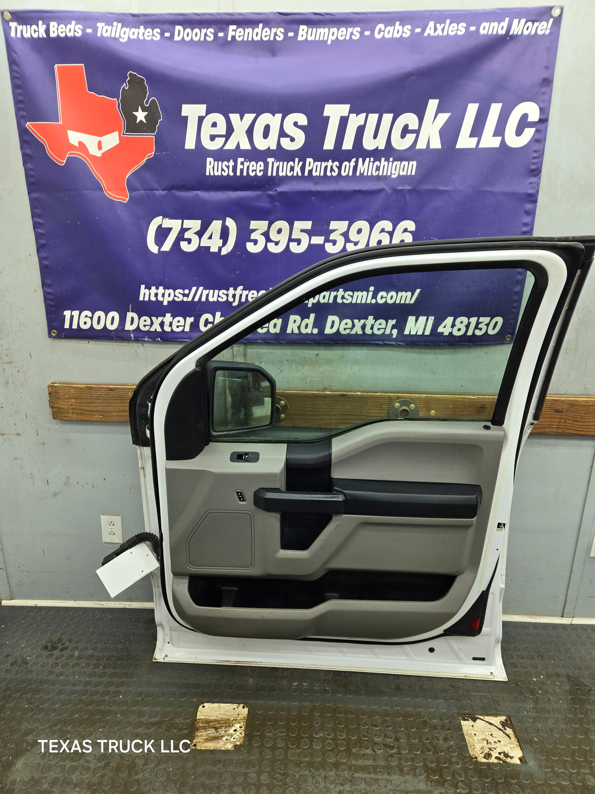 2015-2022 Ford F150 / Super Duty Passenger Side Front Door RH F250 F350 F450 F550
