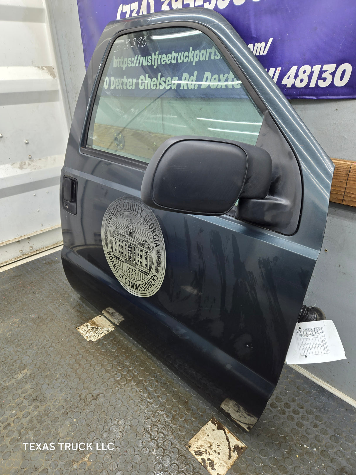 1999-2011 Ford Super Duty / Excursion Front Passenger RH Door F250 F350 F450 F550