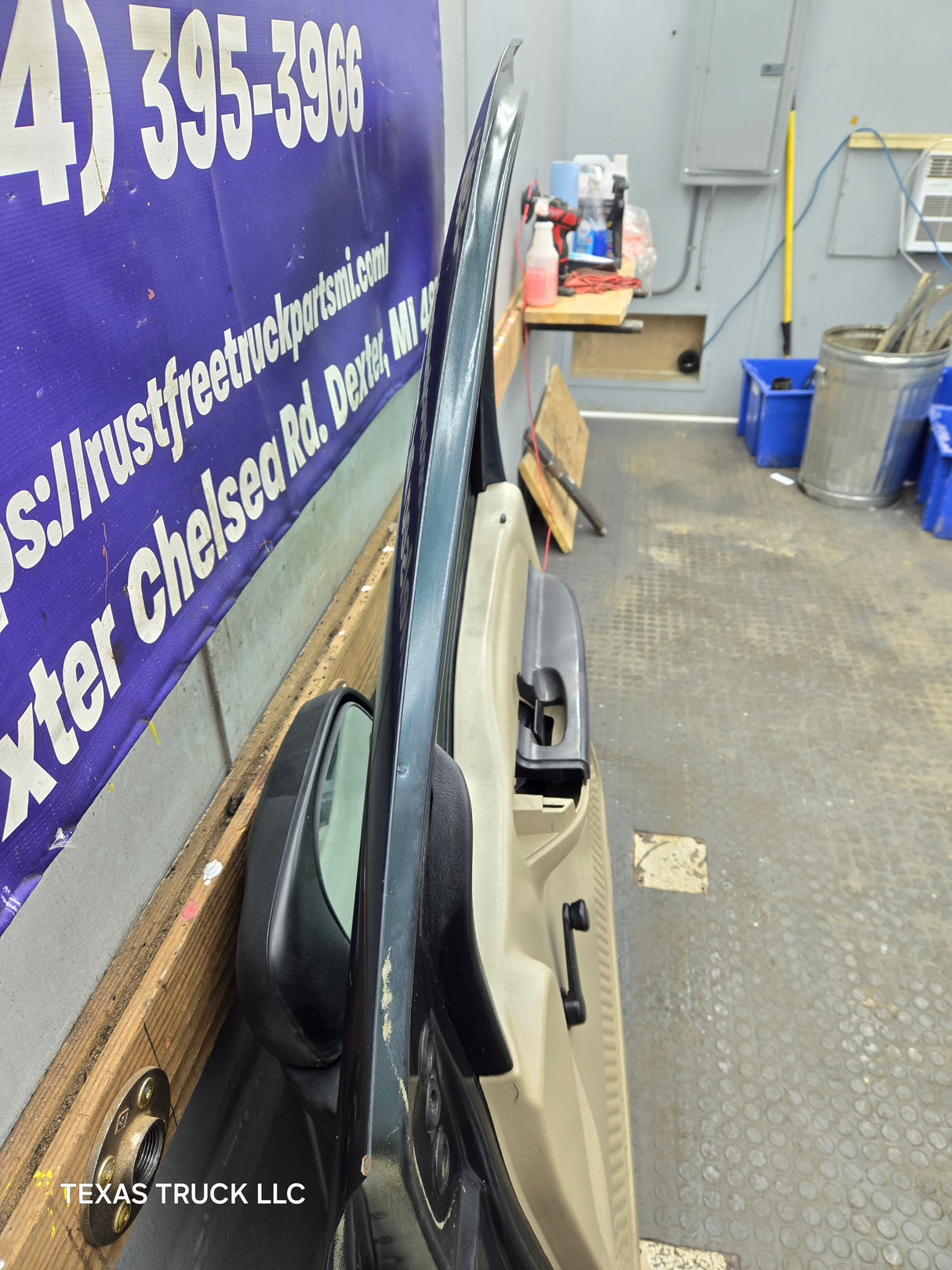 1999-2011 Ford Super Duty / Excursion Front Passenger RH Door F250 F350 F450 F550