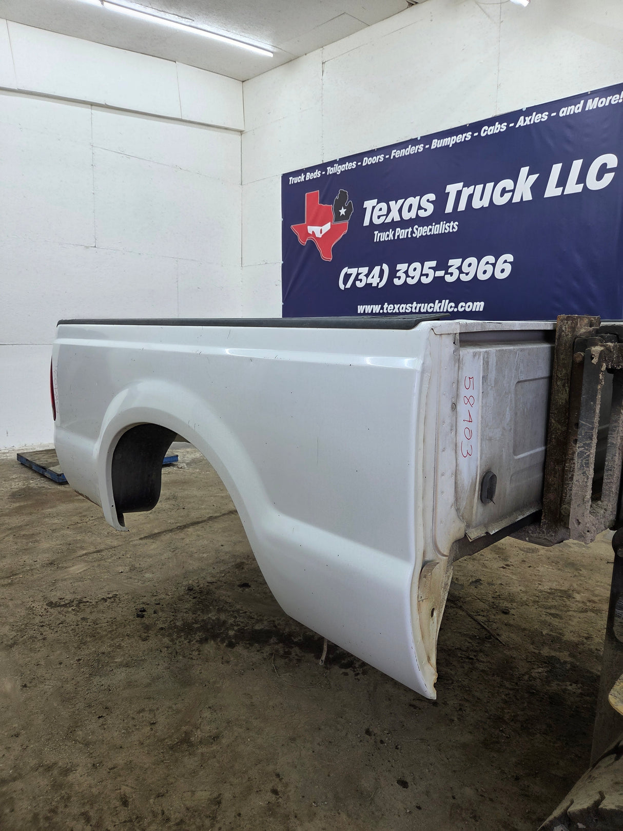 1999-2010 Ford Super Duty F250 F350 6' 9" Short Truck Bed