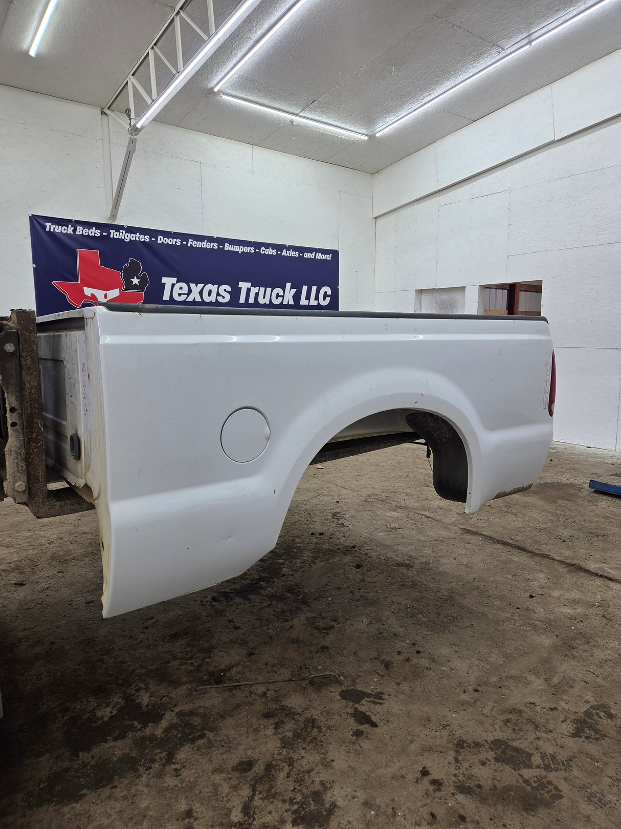 1999-2010 Ford Super Duty F250 F350 6' 9" Short Truck Bed