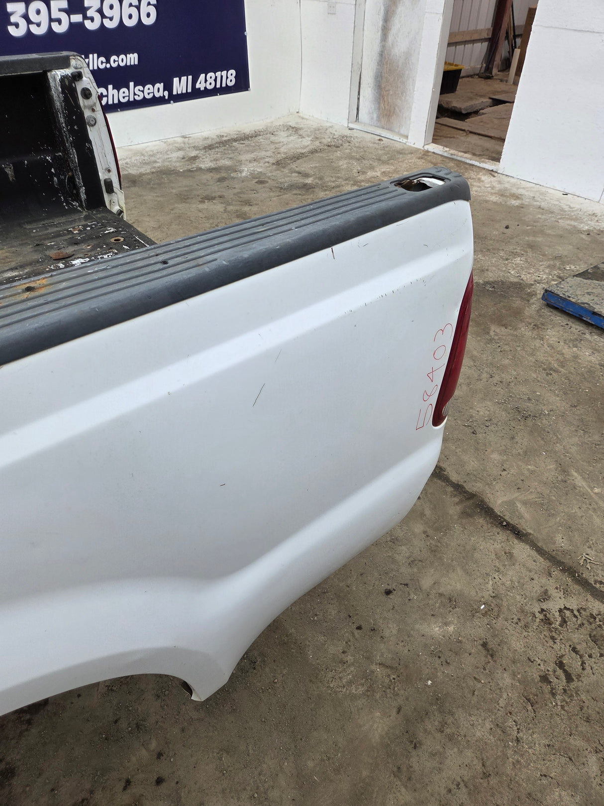 1999-2010 Ford Super Duty F250 F350 6' 9" Short Truck Bed