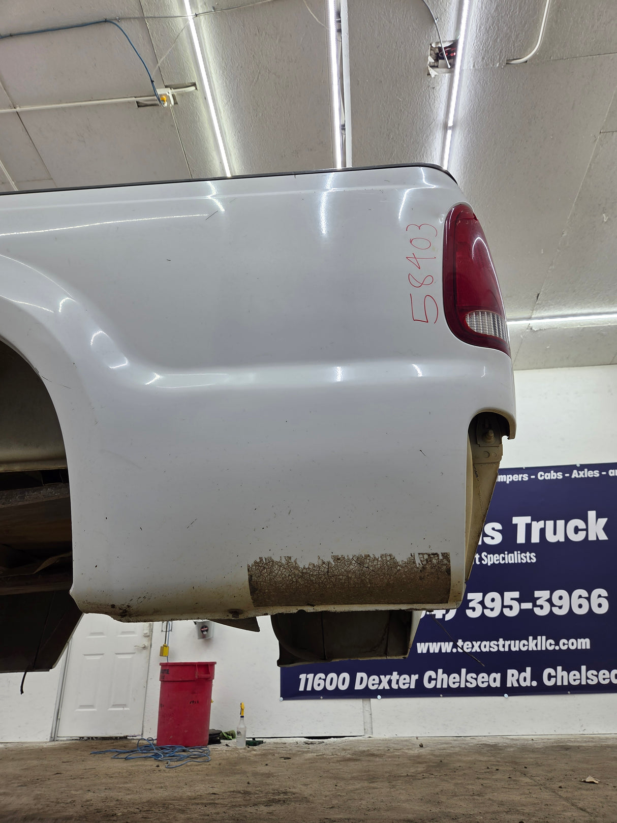 1999-2010 Ford Super Duty F250 F350 6' 9" Short Truck Bed