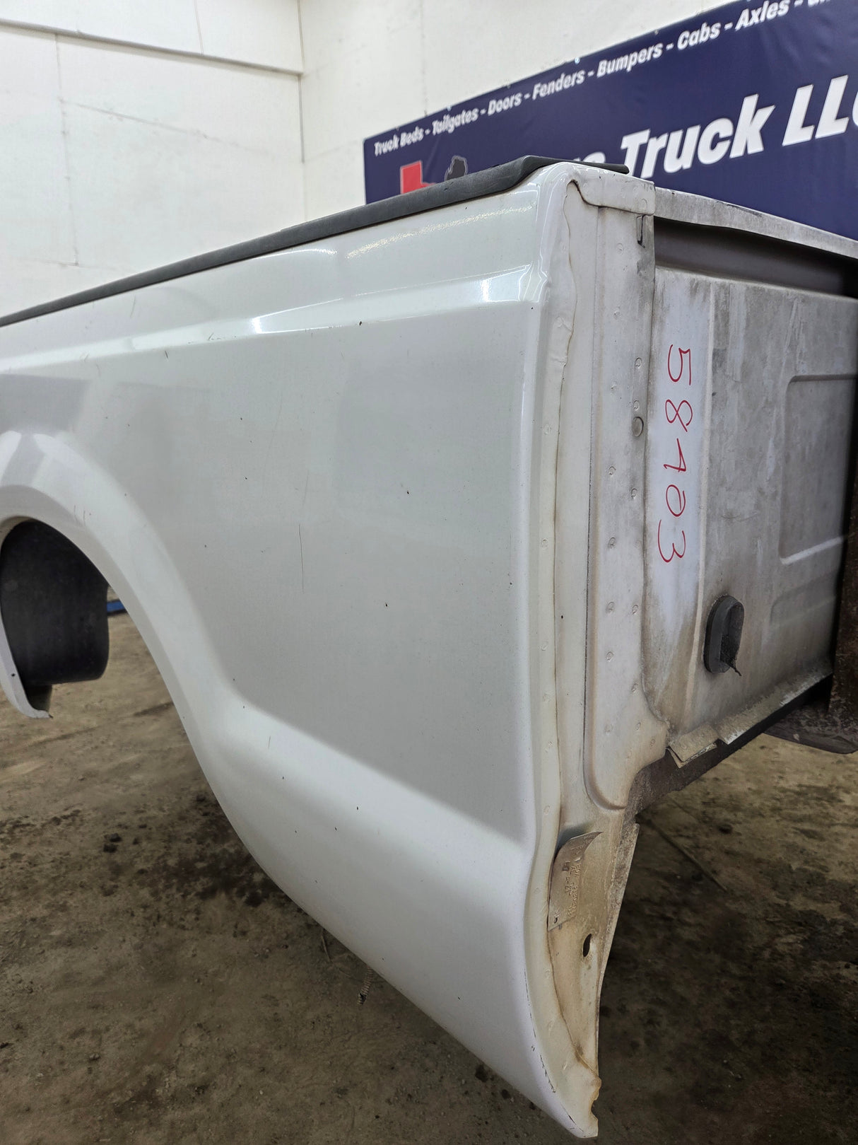 1999-2010 Ford Super Duty F250 F350 6' 9" Short Truck Bed