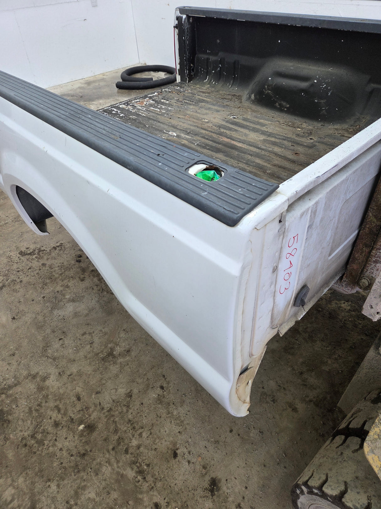 1999-2010 Ford Super Duty F250 F350 6' 9" Short Truck Bed