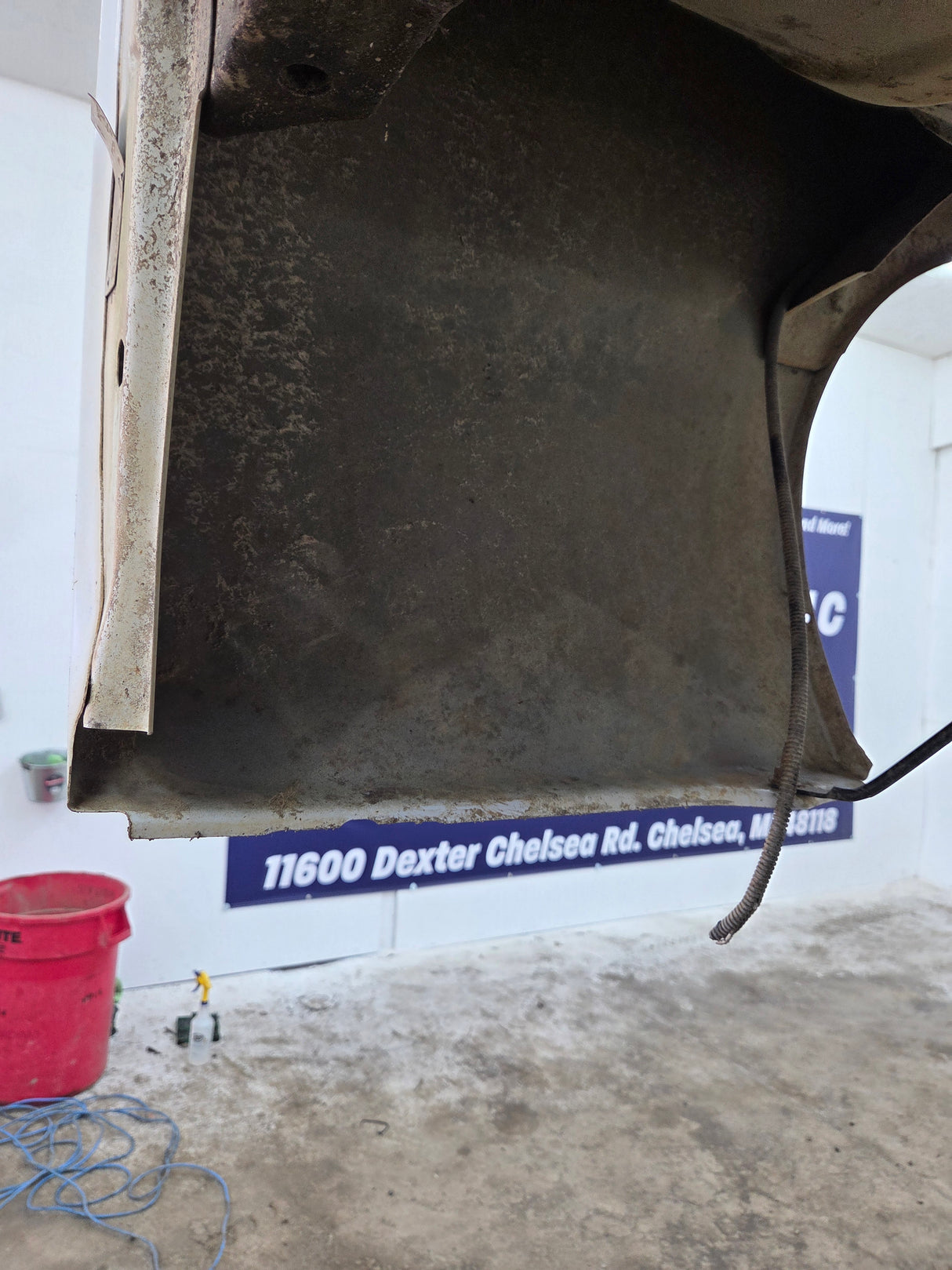 1999-2010 Ford Super Duty F250 F350 6' 9" Short Truck Bed