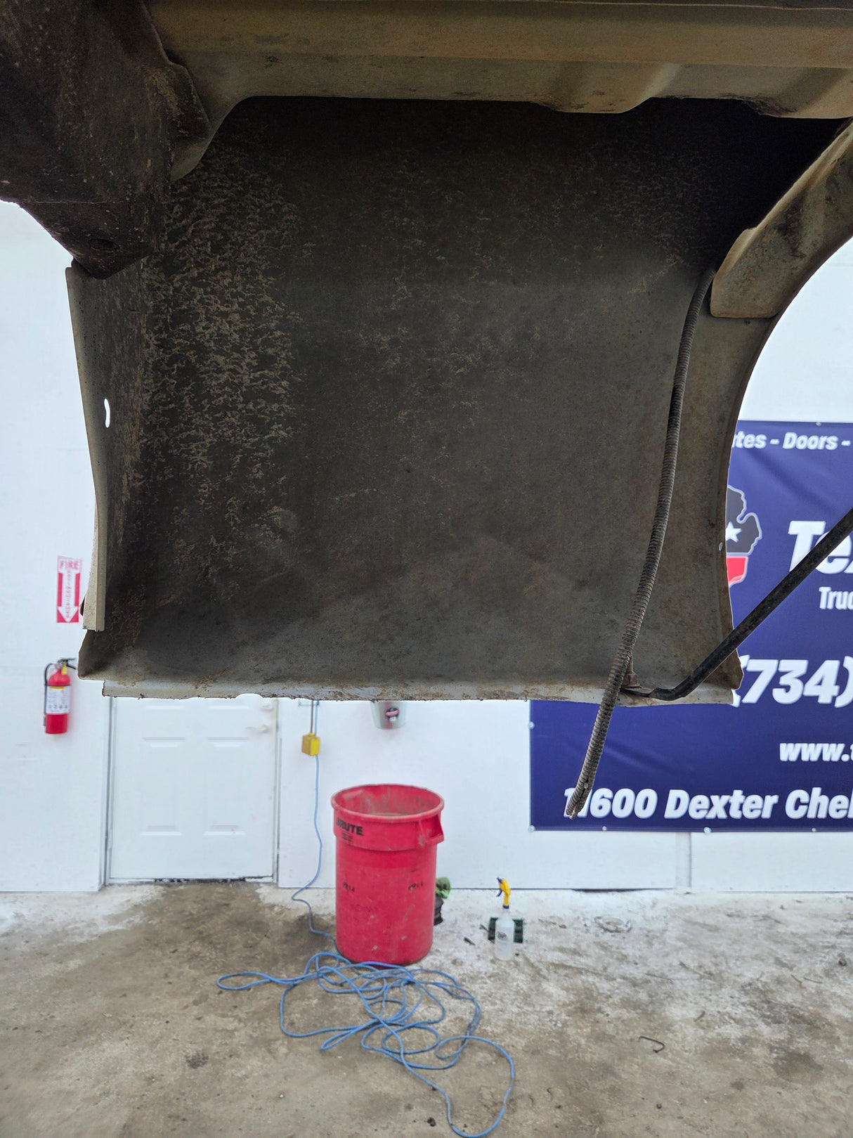 1999-2010 Ford Super Duty F250 F350 6' 9" Short Truck Bed