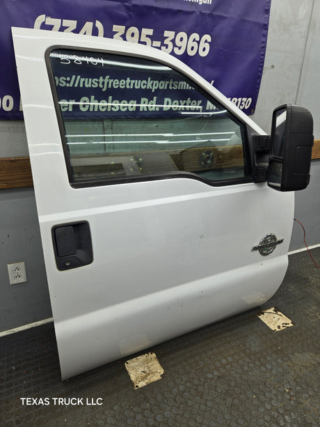 2012-2016 Ford Super Duty Passenger Side Front Door RH F250 F350 F450 F550 - Oxford White