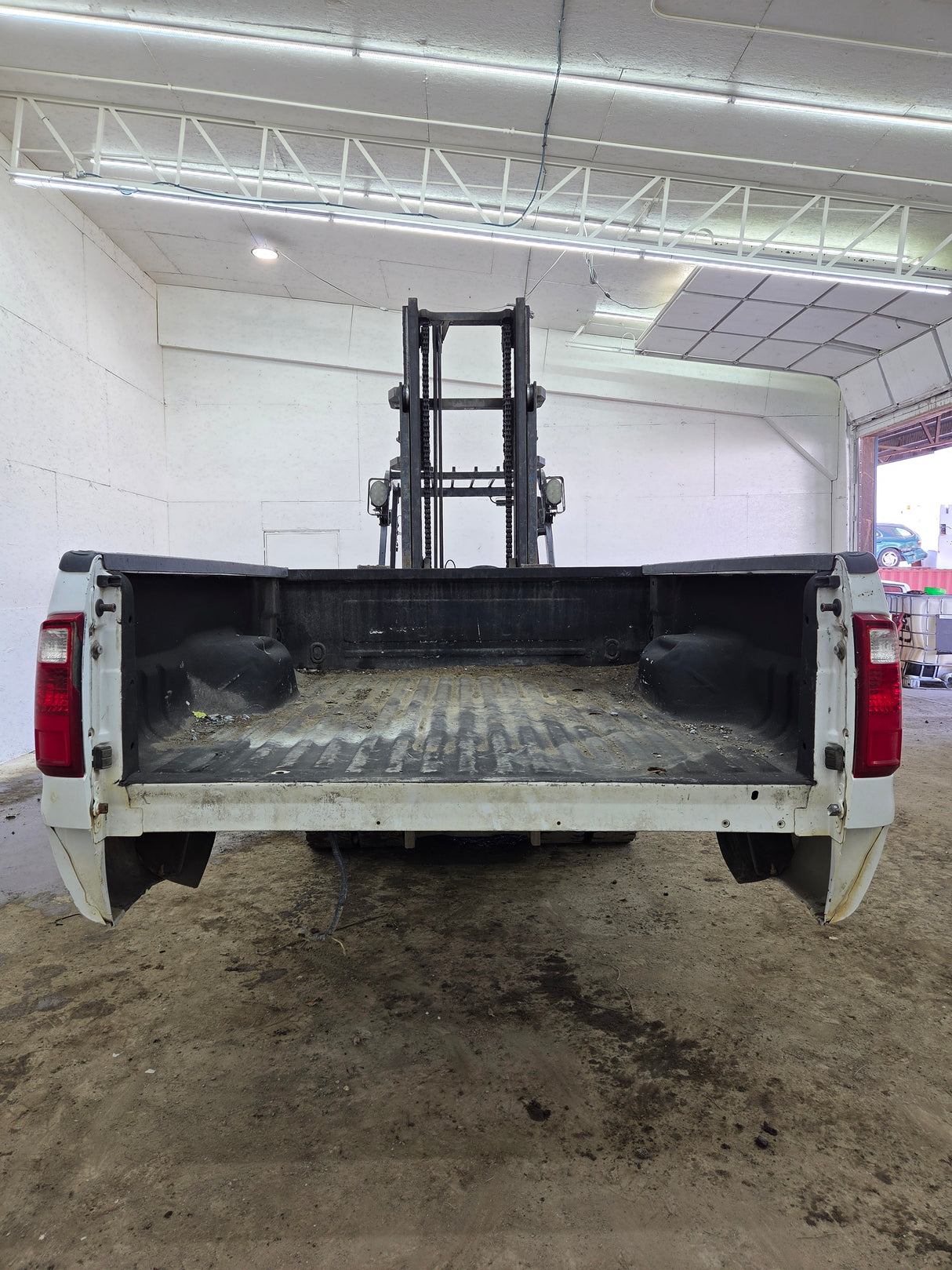1999-2010 Ford Super Duty F250 F350 6' 9" Short Truck Bed