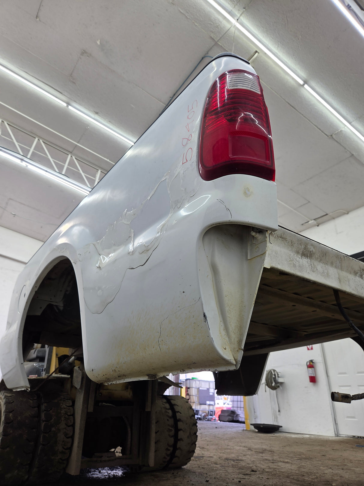 1999-2010 Ford Super Duty F250 F350 6' 9" Short Truck Bed