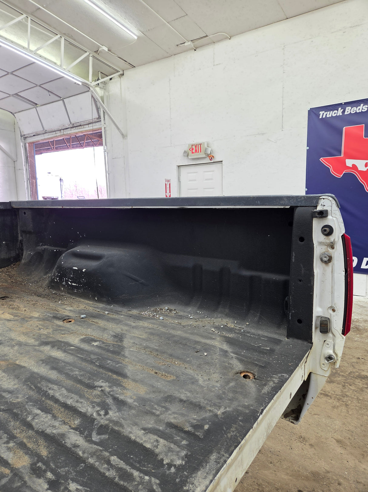 1999-2010 Ford Super Duty F250 F350 6' 9" Short Truck Bed