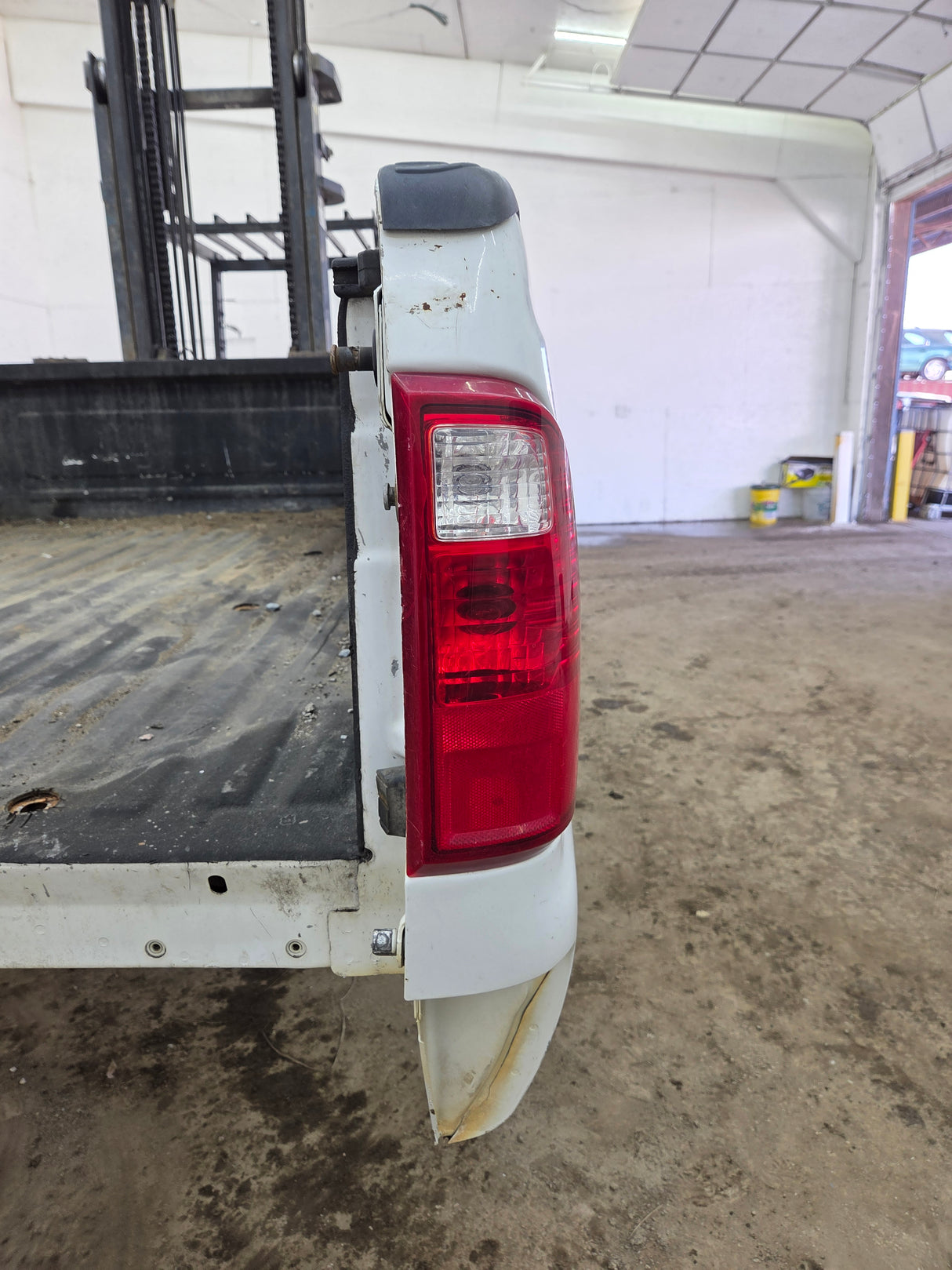 1999-2010 Ford Super Duty F250 F350 6' 9" Short Truck Bed