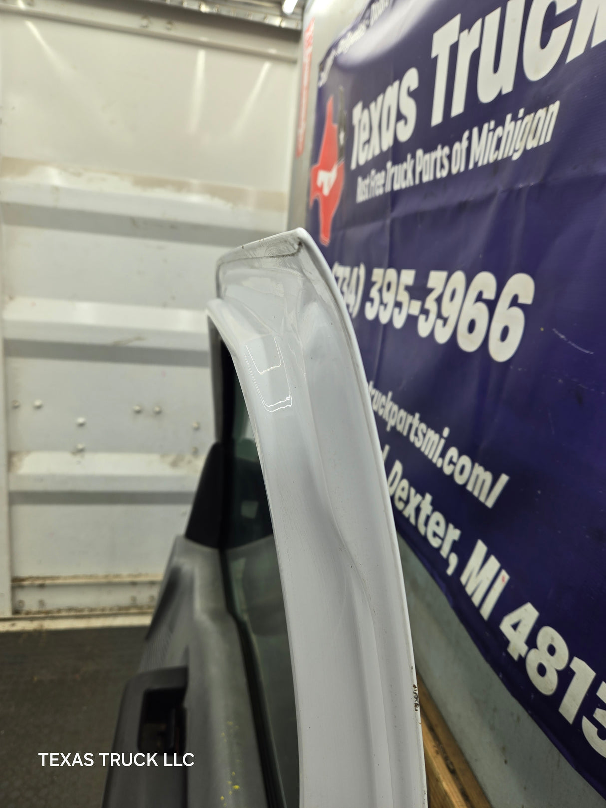 2012-2016 Ford Super Duty Passenger Side Front Door RH F250 F350 F450 F550 - Oxford White