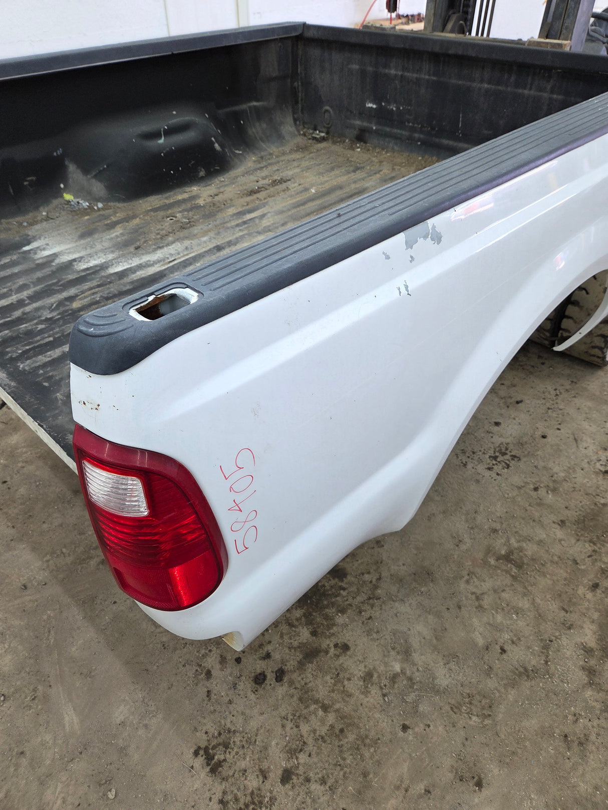 1999-2010 Ford Super Duty F250 F350 6' 9" Short Truck Bed
