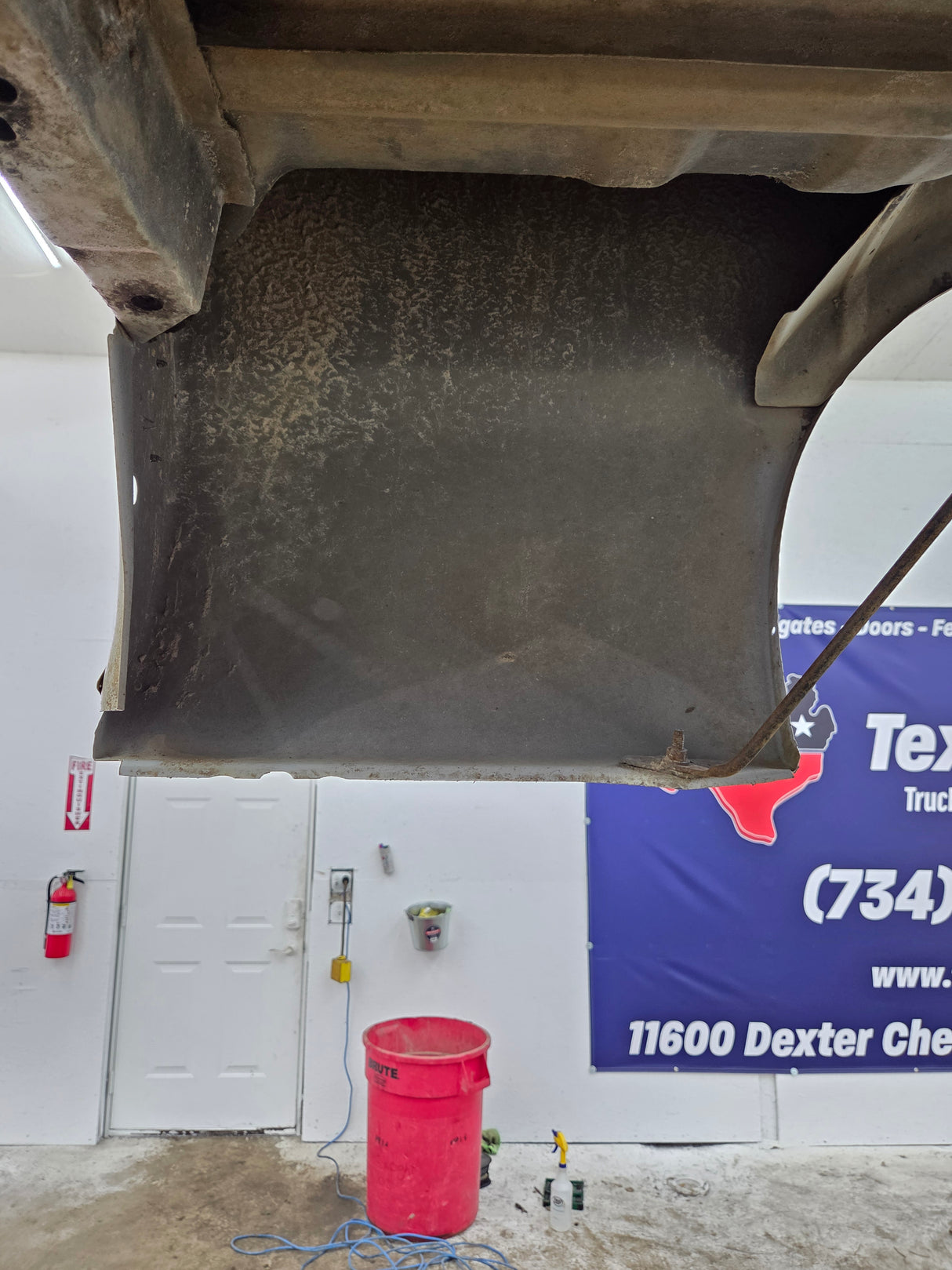 1999-2010 Ford Super Duty F250 F350 6' 9" Short Truck Bed