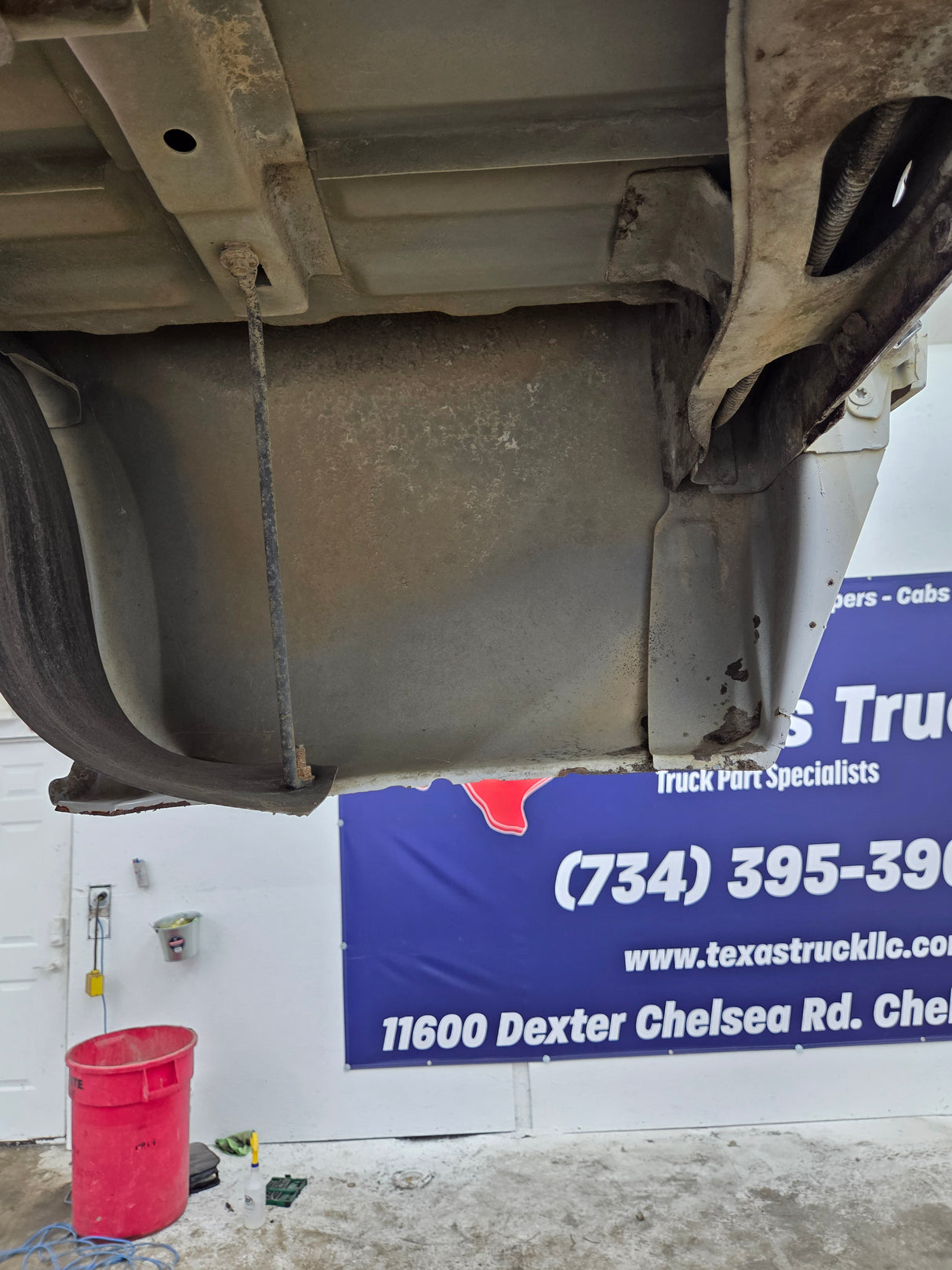 1999-2010 Ford Super Duty F250 F350 6' 9" Short Truck Bed