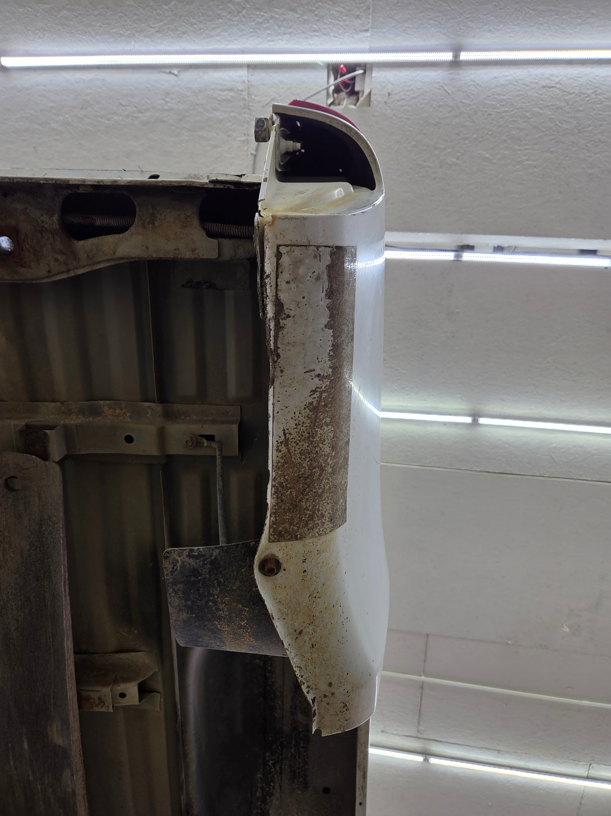 1999-2010 Ford Super Duty F250 F350 6' 9" Short Truck Bed