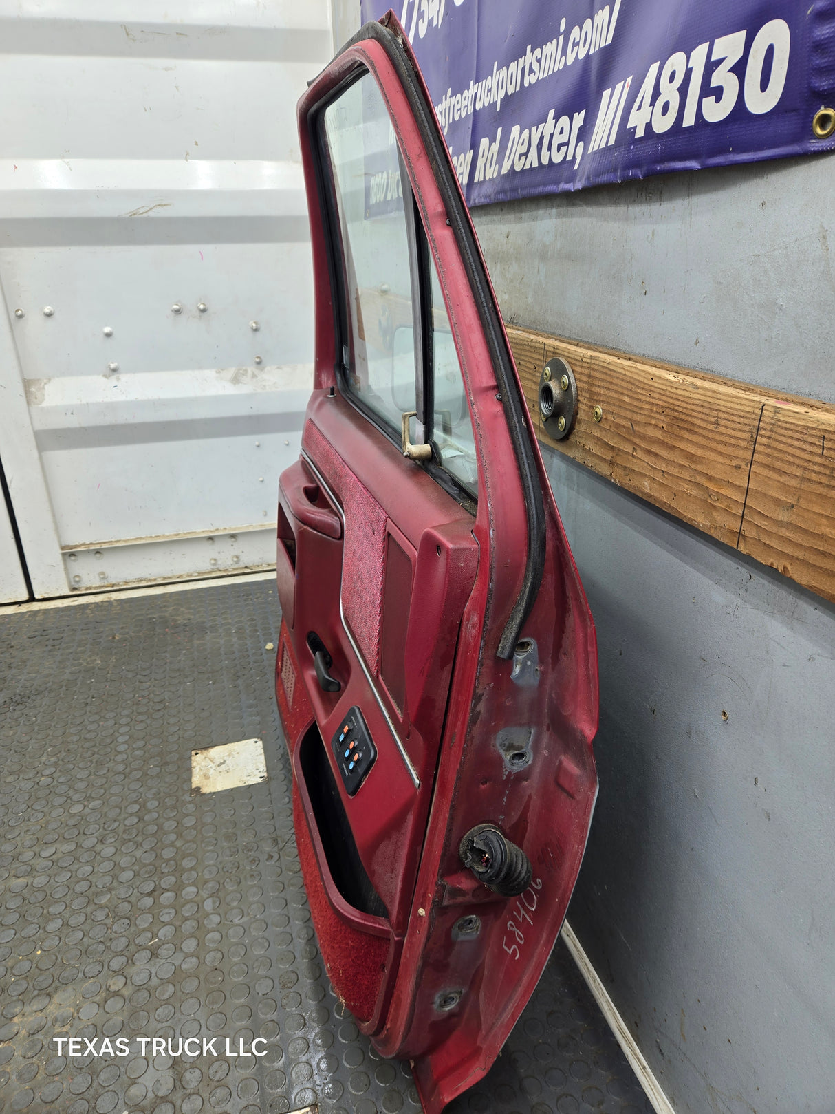 1987-1997 Ford F Series F250 F350 F450 F550 Driver Side Front Door LH