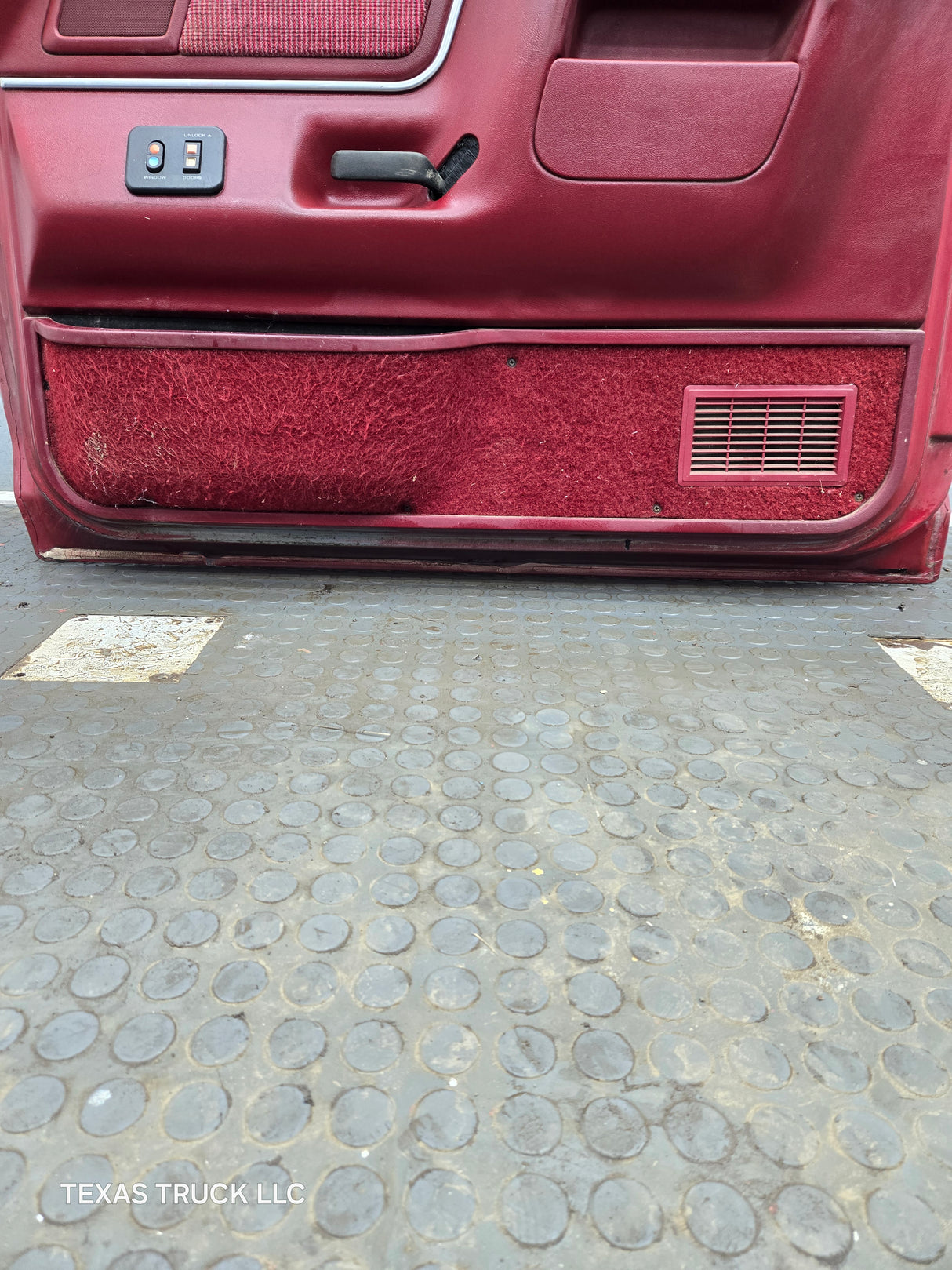 1987-1997 Ford F Series F250 F350 F450 F550 Passenger Side Front Door RH