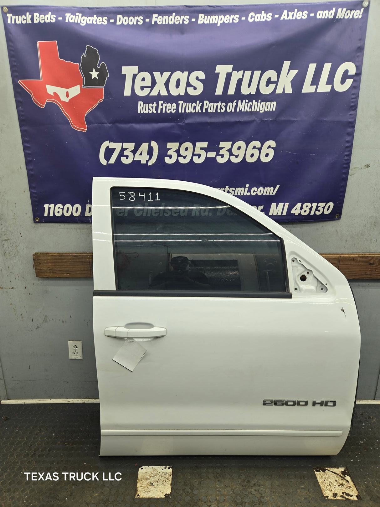 2014-2019 Chevrolet Silverado / GMC Sierra RH Front Passenger Side Crew Cab Door 1500 25000 3500 HD