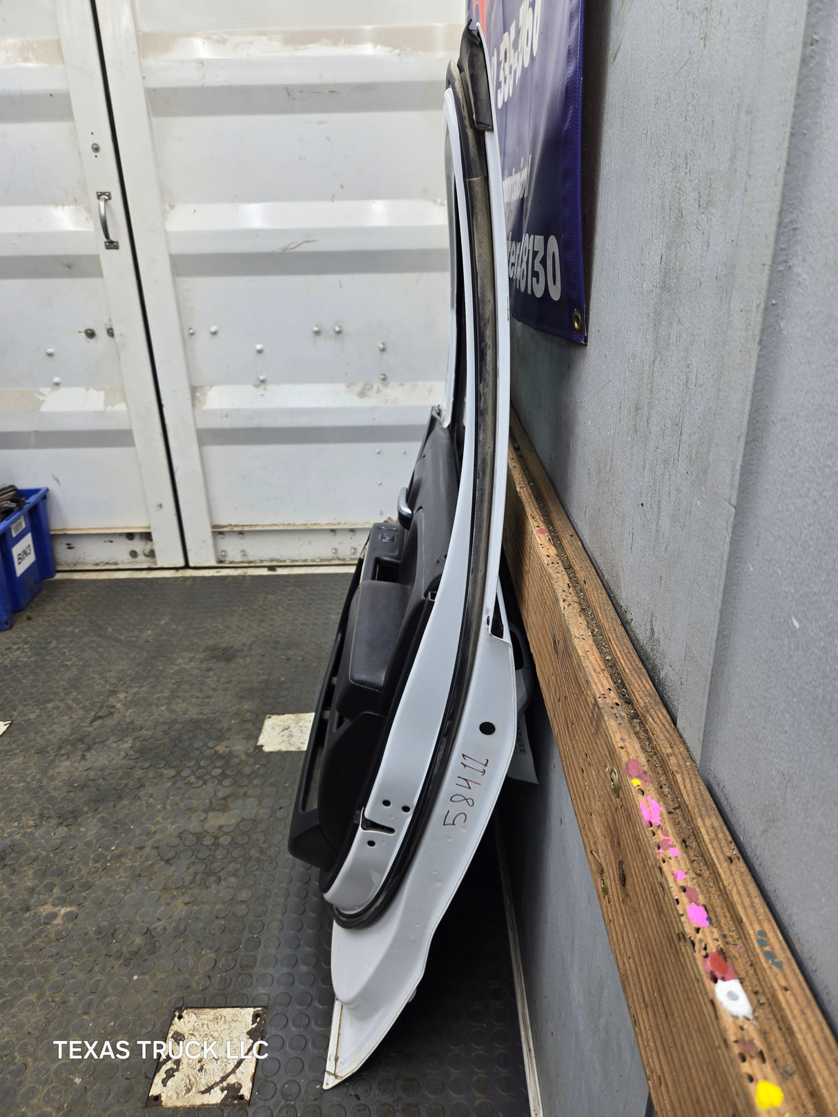 2014-2019 Chevrolet Silverado / GMC Sierra RH Front Passenger Side Crew Cab Door 1500 25000 3500 HD