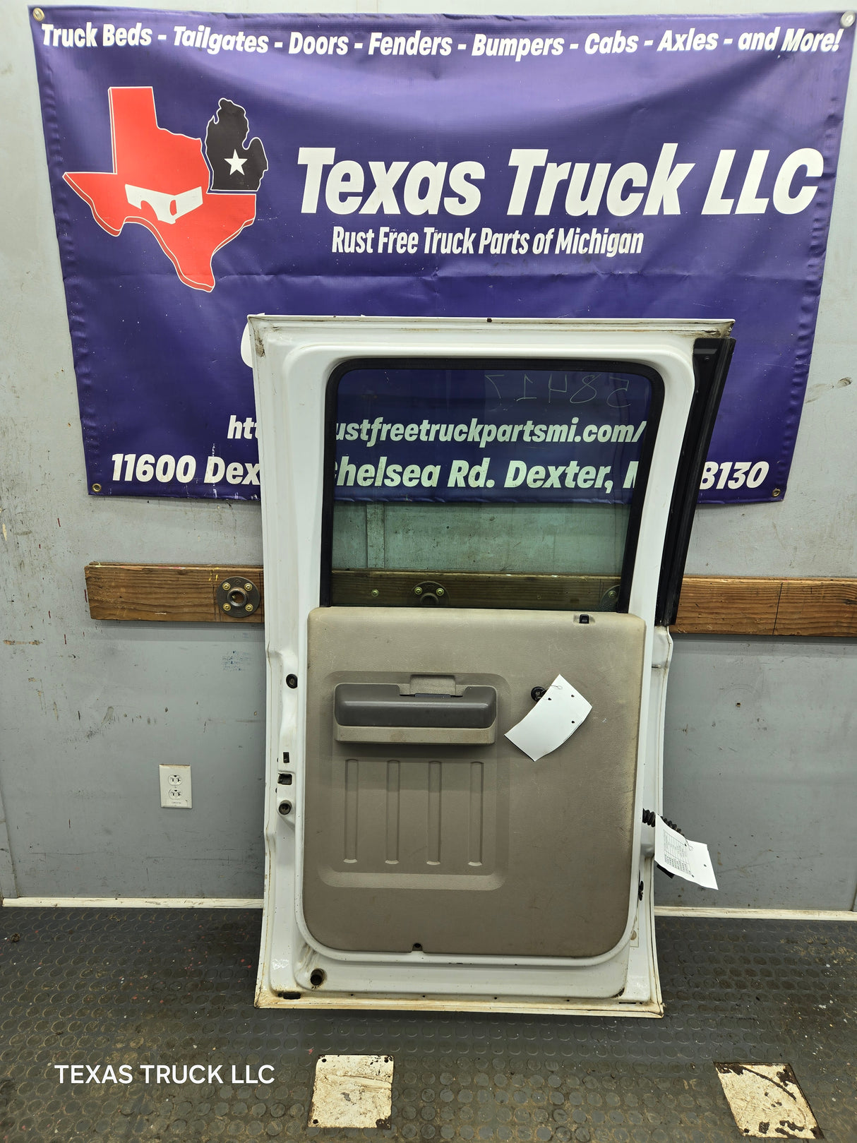 1999-2011 Ford Super Duty LH Driver Side Rear Crew Cab Door F250 F350 F450 F550