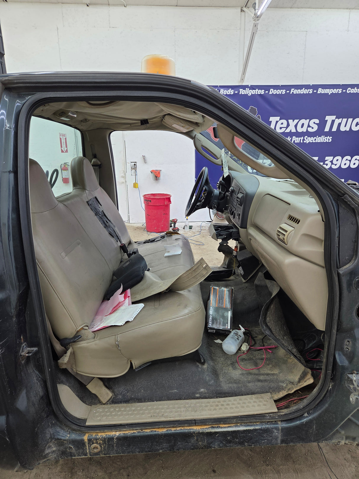 1999-2007 Ford Super Duty F250 F350 F450 F550 2 Door Regular Cab