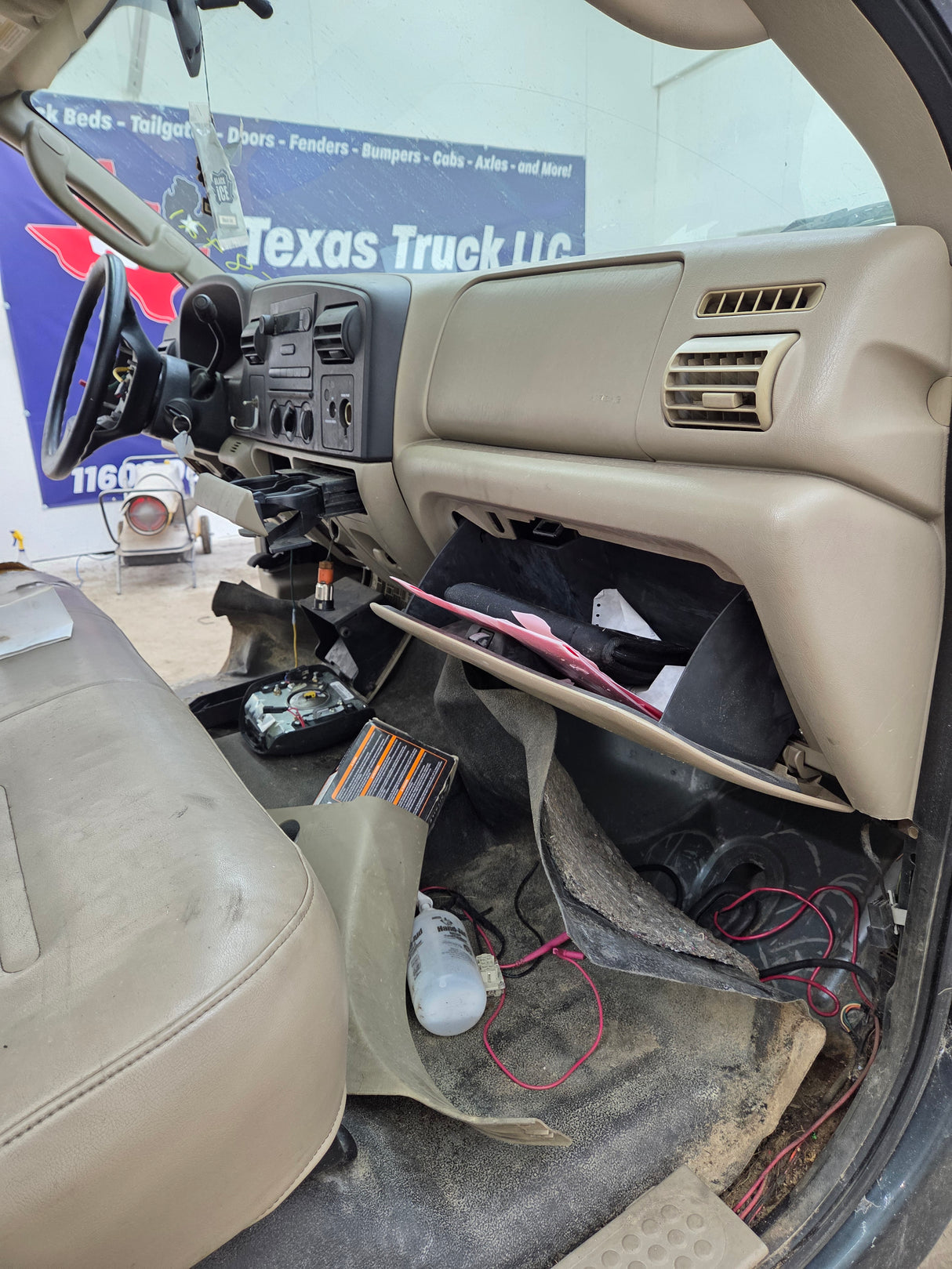 1999-2007 Ford Super Duty F250 F350 F450 F550 2 Door Regular Cab