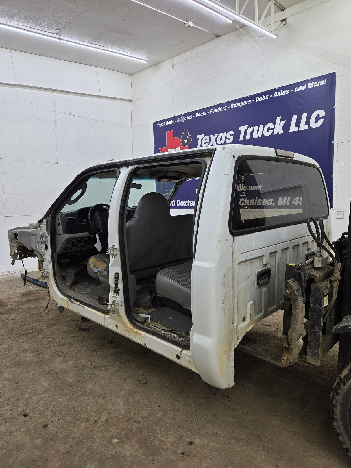 1999-2007 Ford Super Duty F250 F350 F450 F550 XLT 4 Door Crew Cab