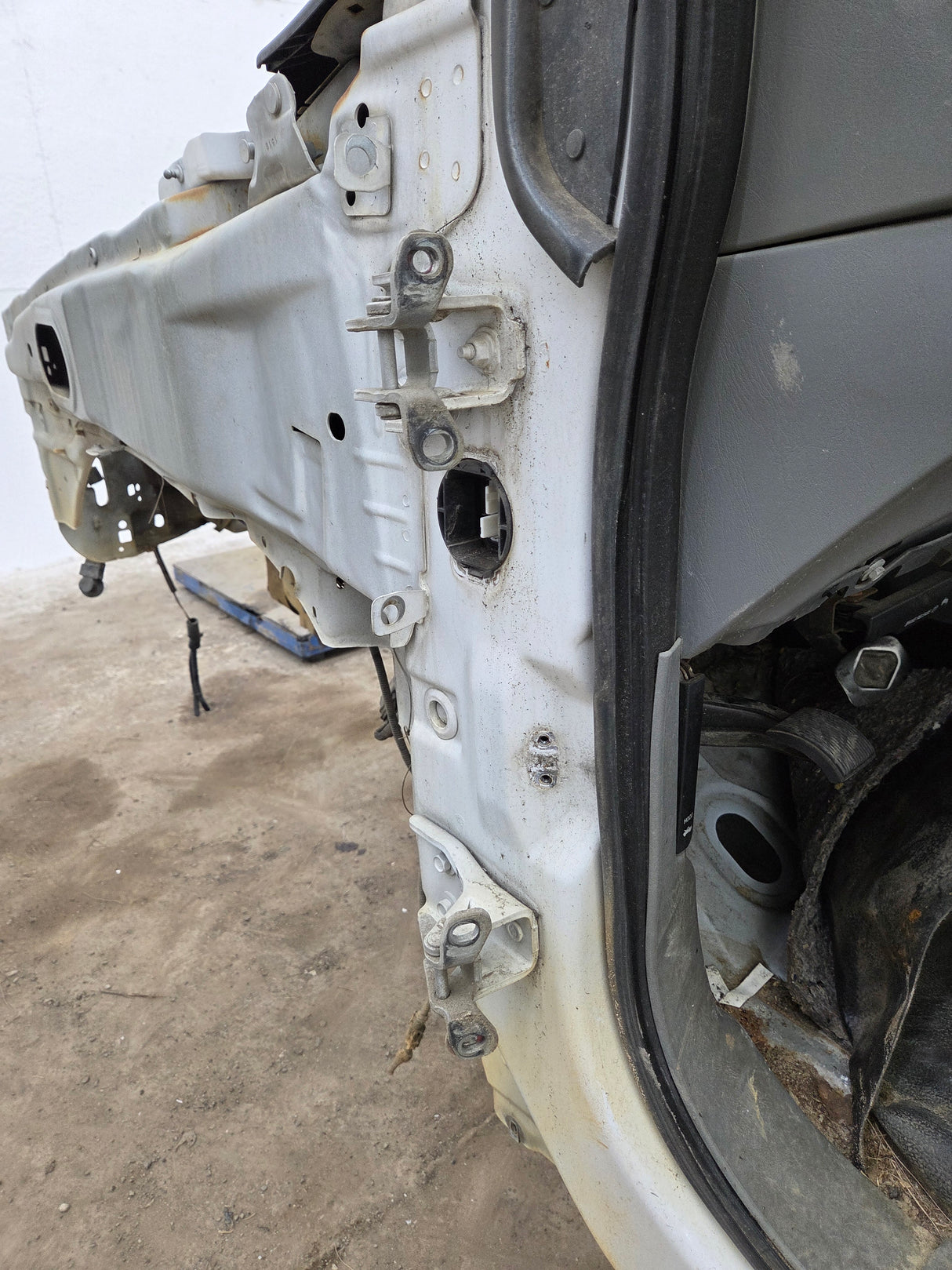 1999-2007 Ford Super Duty F250 F350 F450 F550 XLT 4 Door Crew Cab
