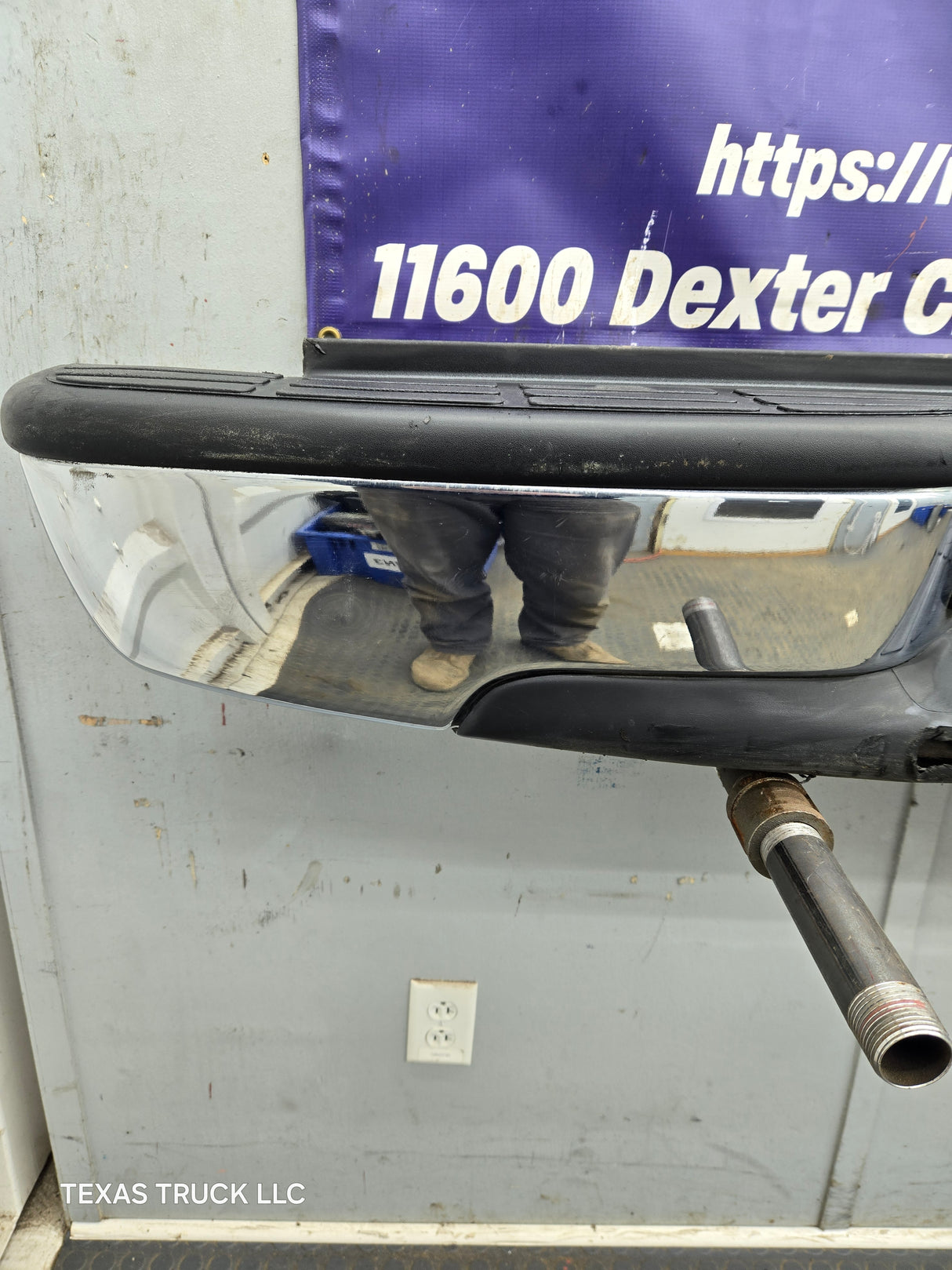1999-2007 Chevrolet Silverado / GMC Sierra 2500 3500 HD Rear - Chrome