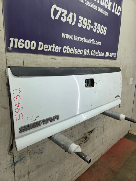1999-2007 Chevrolet Silverado / GMC Sierra 1500 2500 3500 Tailgate
