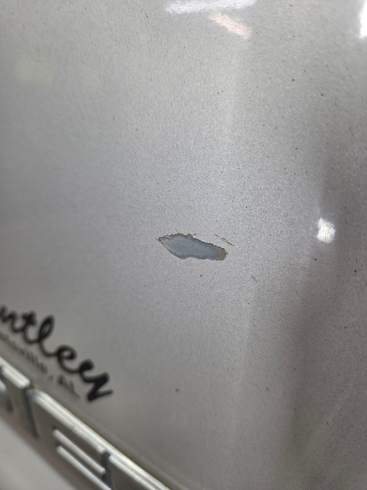 1999-2007 Chevrolet Silverado / GMC Sierra 1500 2500 3500 Tailgate